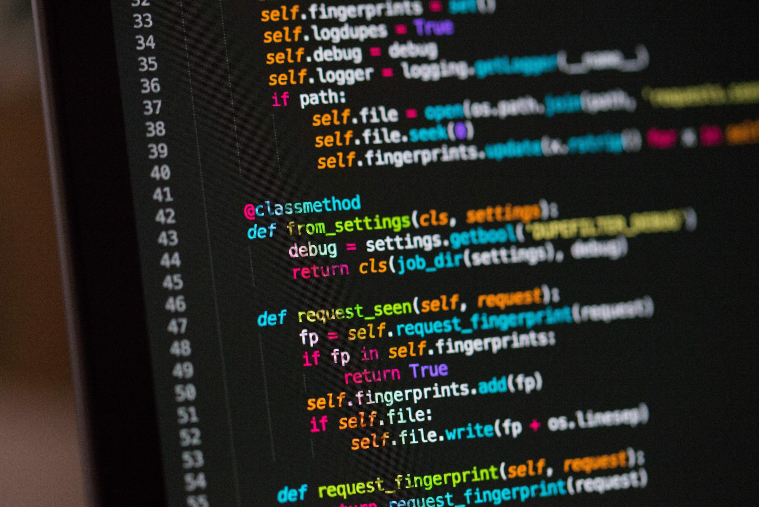 [](https://pub-aaa581b3199a4013b55db900a21532ea.r2.dev/wp-content/uploads/ozubnc-6e2s-e1684360909227.jpg)
Deep Learning und Big Data: Wie Geschäftsführer von der Datenflut profitieren können