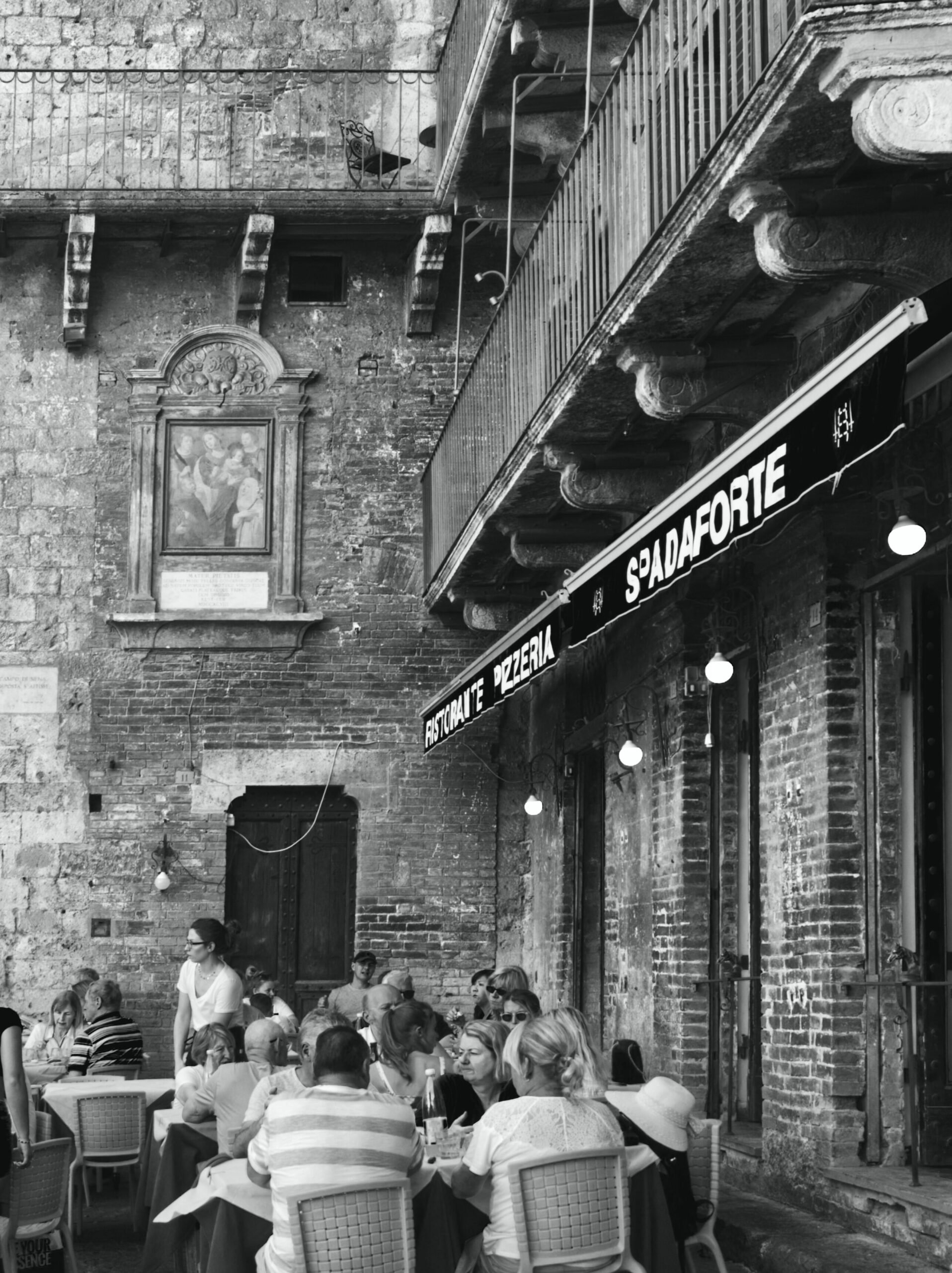 Kosten sparen durch IT-Integration in der Gastronomie: Erfolgsfaktoren und Best Practices