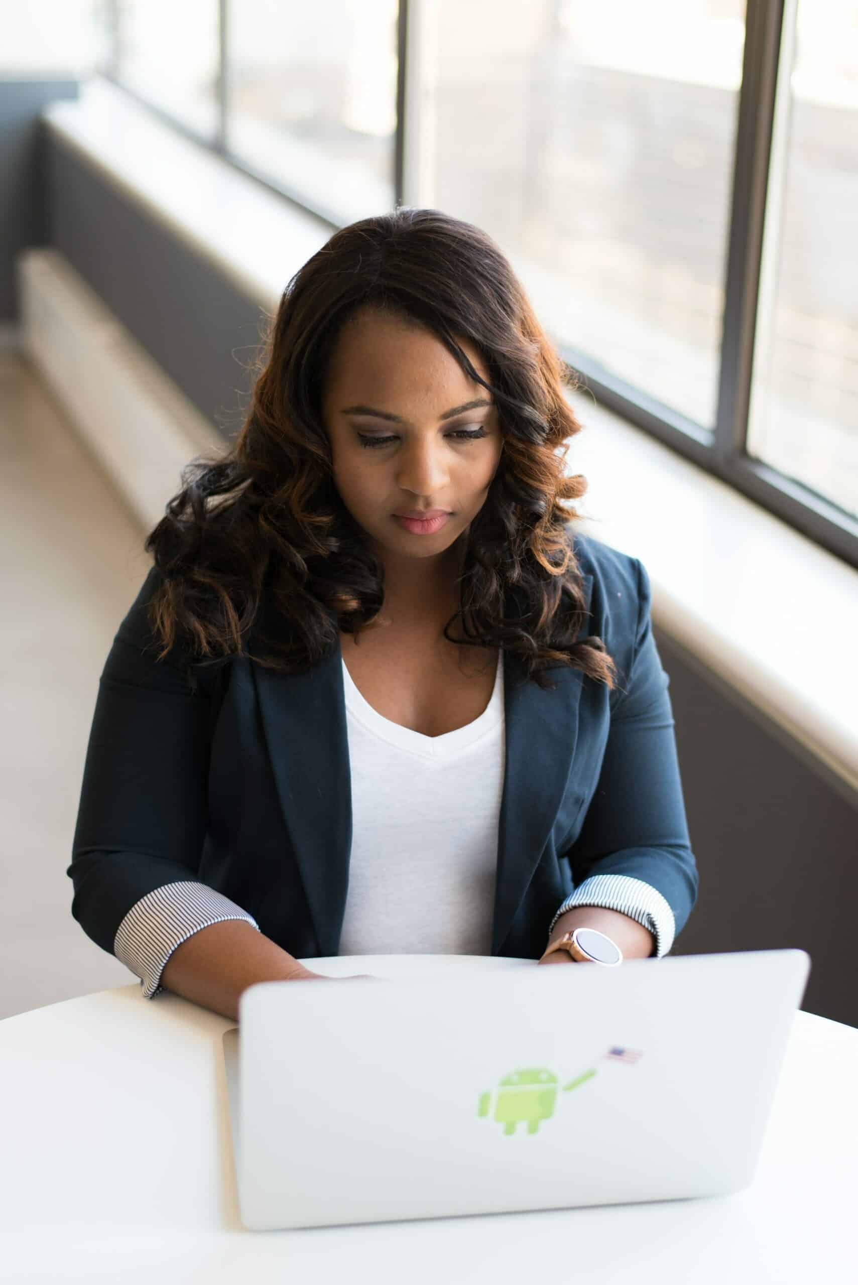 Nachhaltige IT-Infrastruktur: Wie Unternehmen ihre Energieeffizienz steigern können