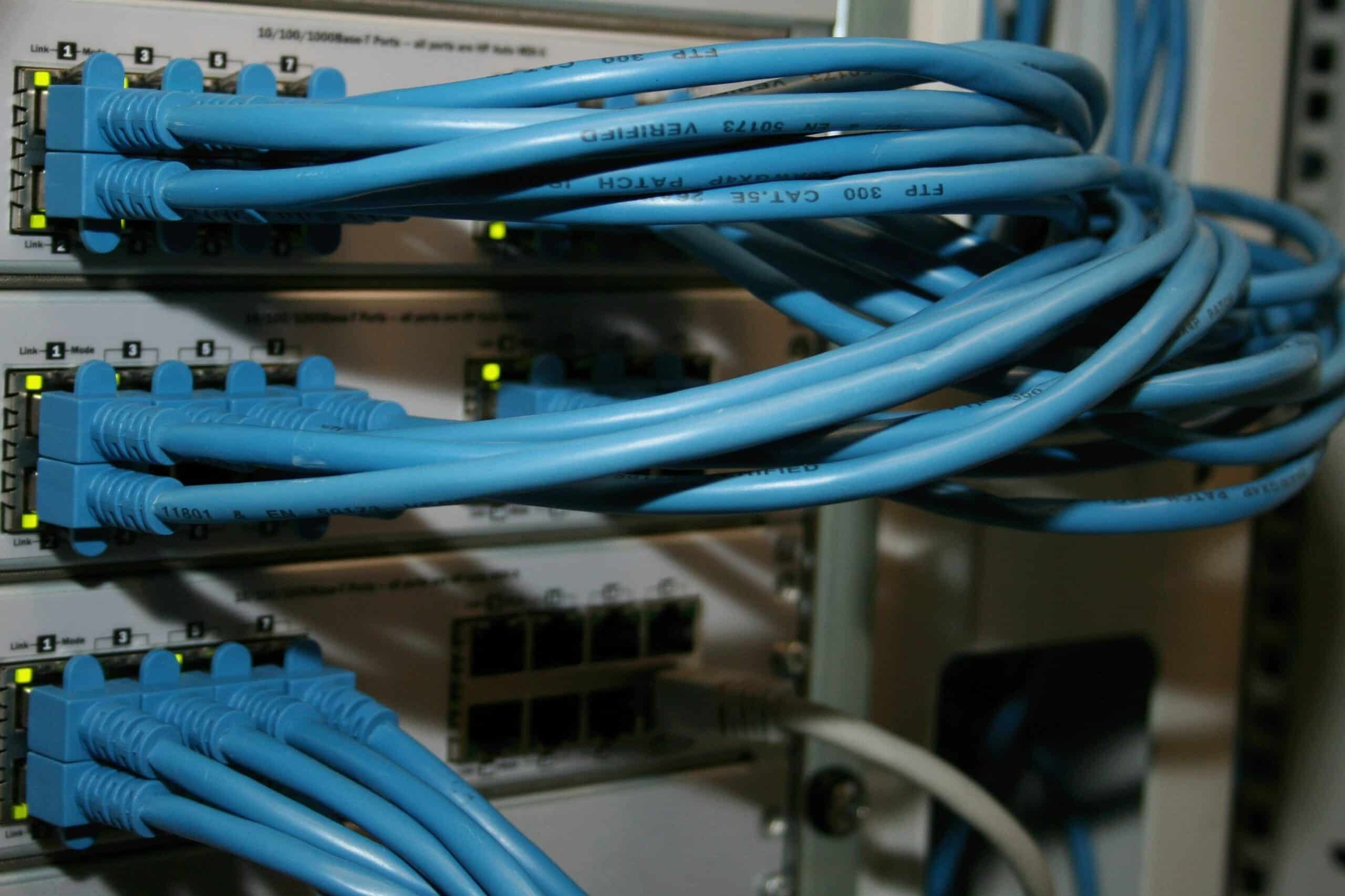 Netzwerk aufbauen: Kosten- und Zeitersparnis für kleine Betriebe