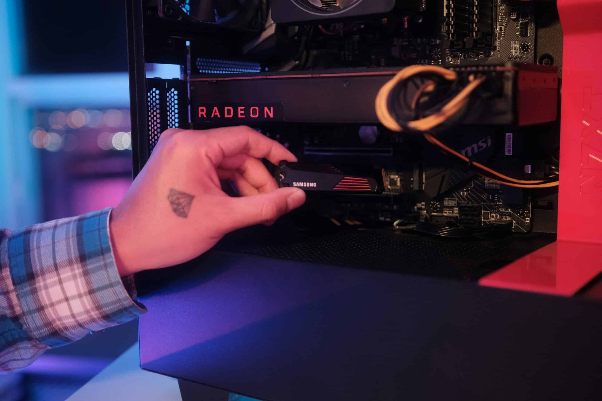 [](https://pub-aaa581b3199a4013b55db900a21532ea.r2.dev/wp-content/uploads/ozubnc-6e2s-e1684360909227.jpg)
Was ist Switching? Eine einfache Erklärung für technikinteressierte IT-Entscheider