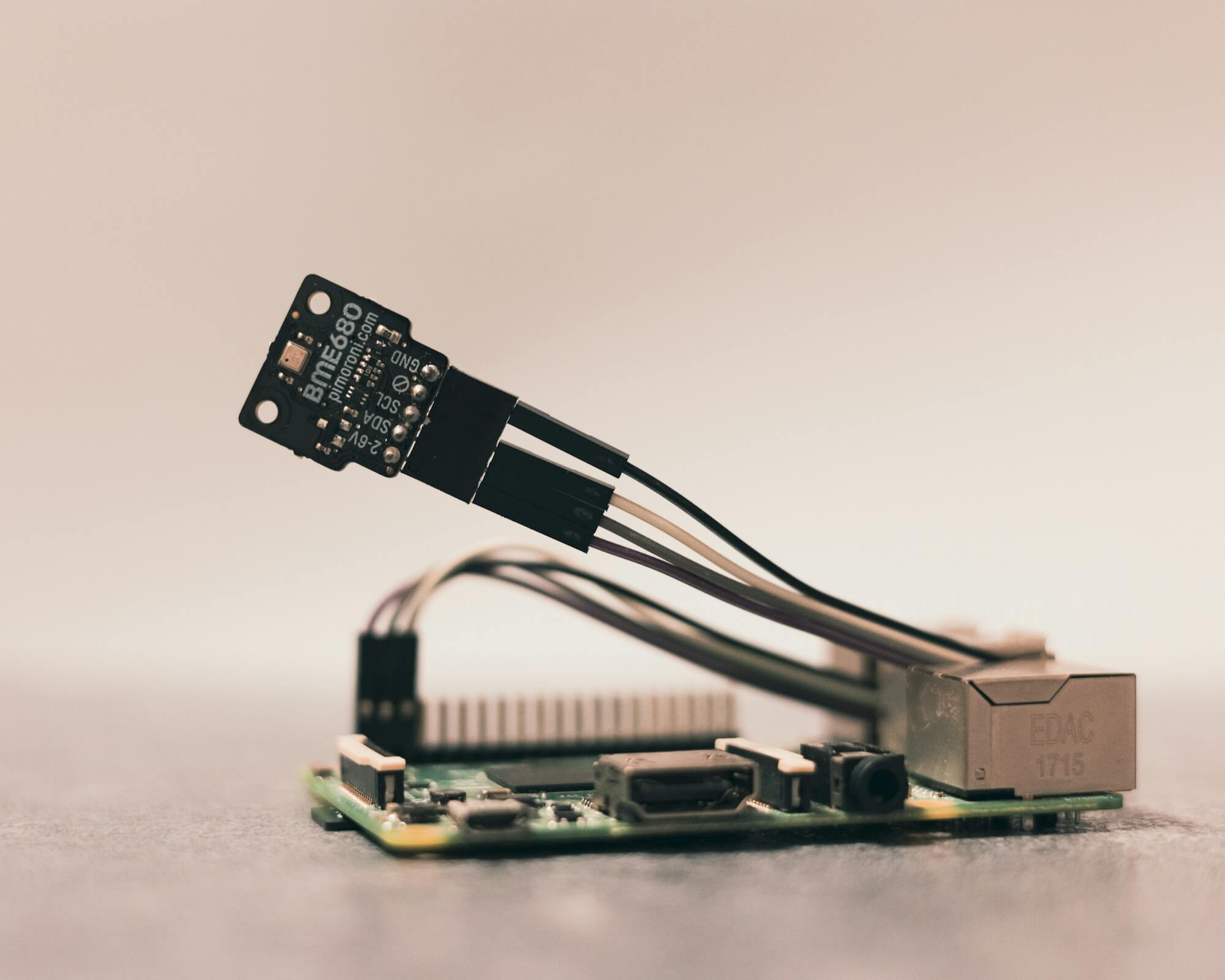 Microsoft Intune Partner Hamburg: Fallstudie zur Absicherung & Automatisierung von 40 Arbeitsplätzen im Mittelstand